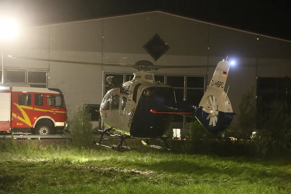 27.5.16 Hubschrauber ausleuchten.jpg